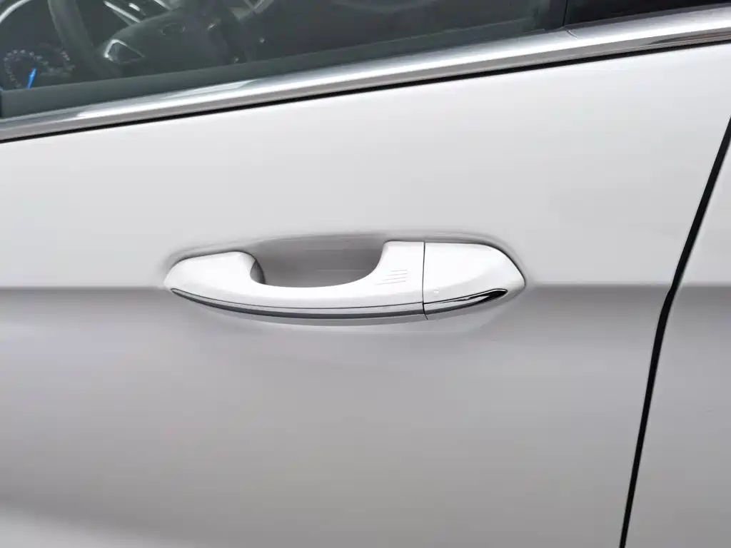 Ford Edge — миниатюра 18