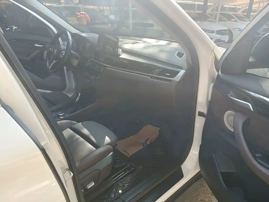BMW X1 — миниатюра 8