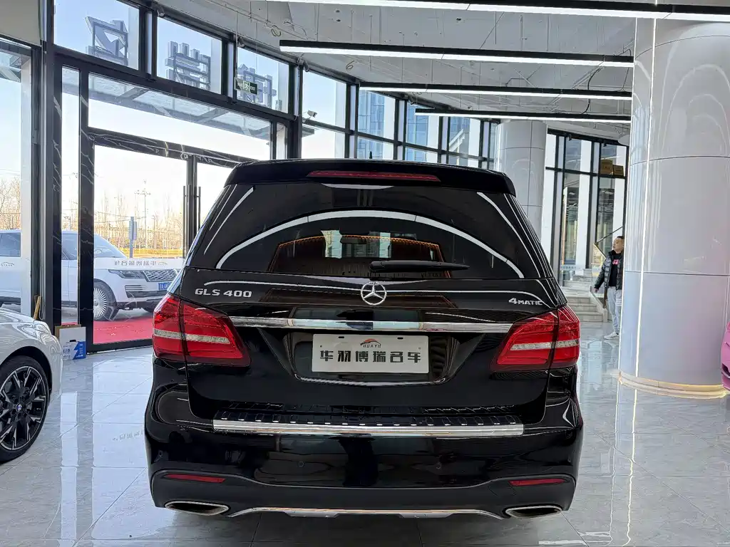 MERCEDES-BENZ GLS