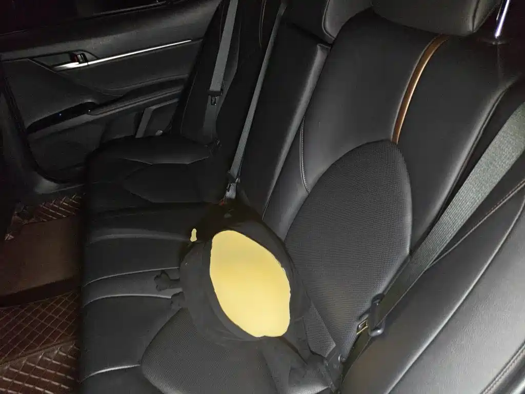 Toyota Camry — миниатюра 13