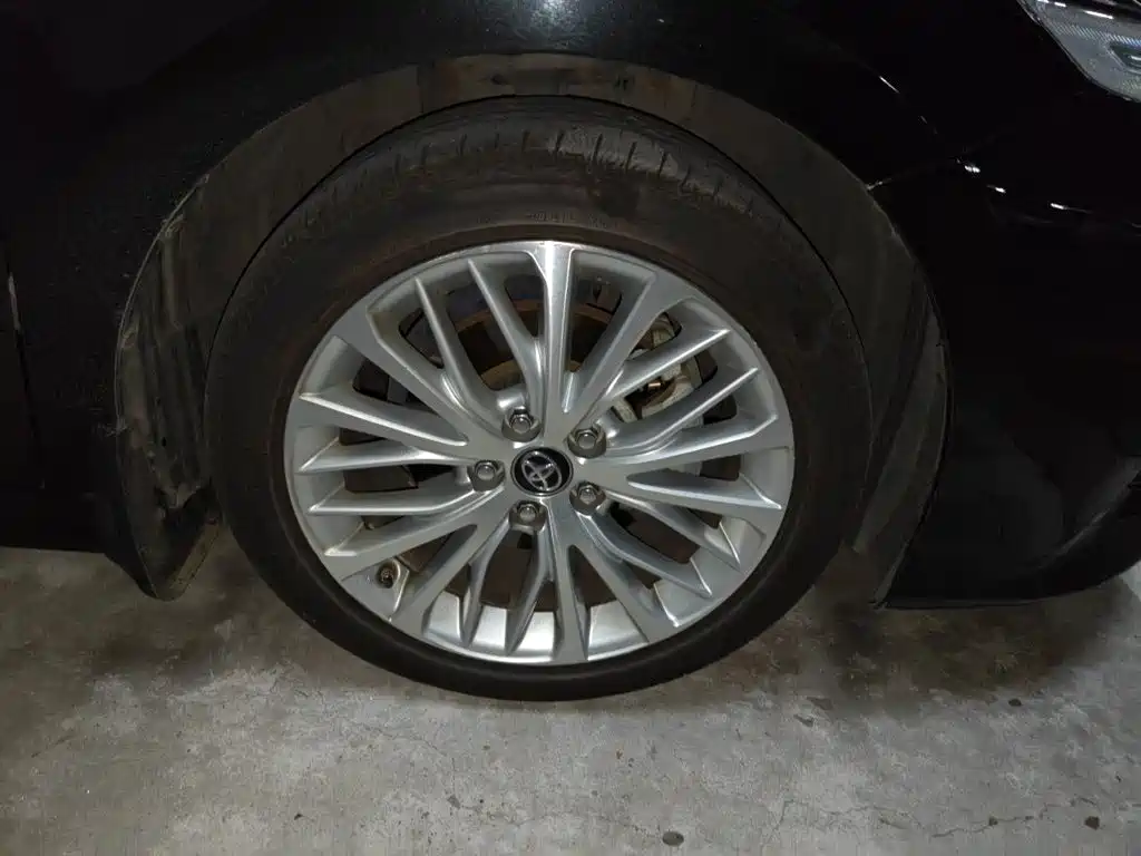 Toyota Camry — миниатюра 24