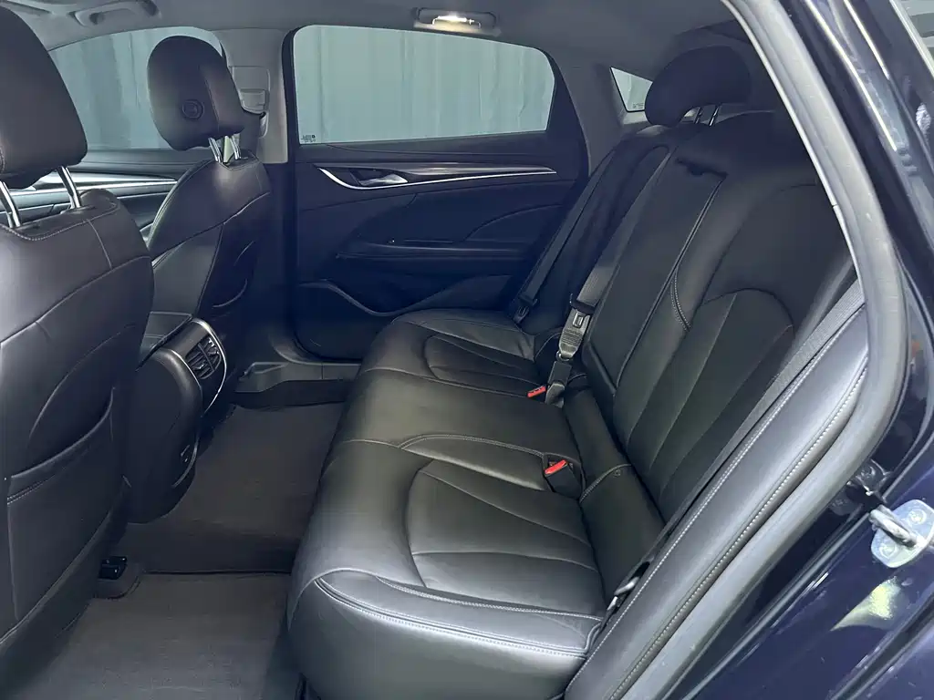 Buick LaCrosse — миниатюра 17