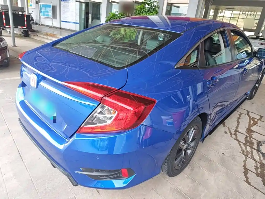 Honda Civic — миниатюра 7