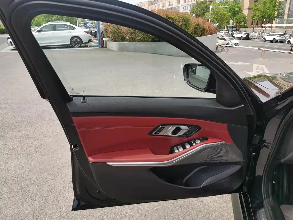 BMW i3 2025 eDrive 40 L