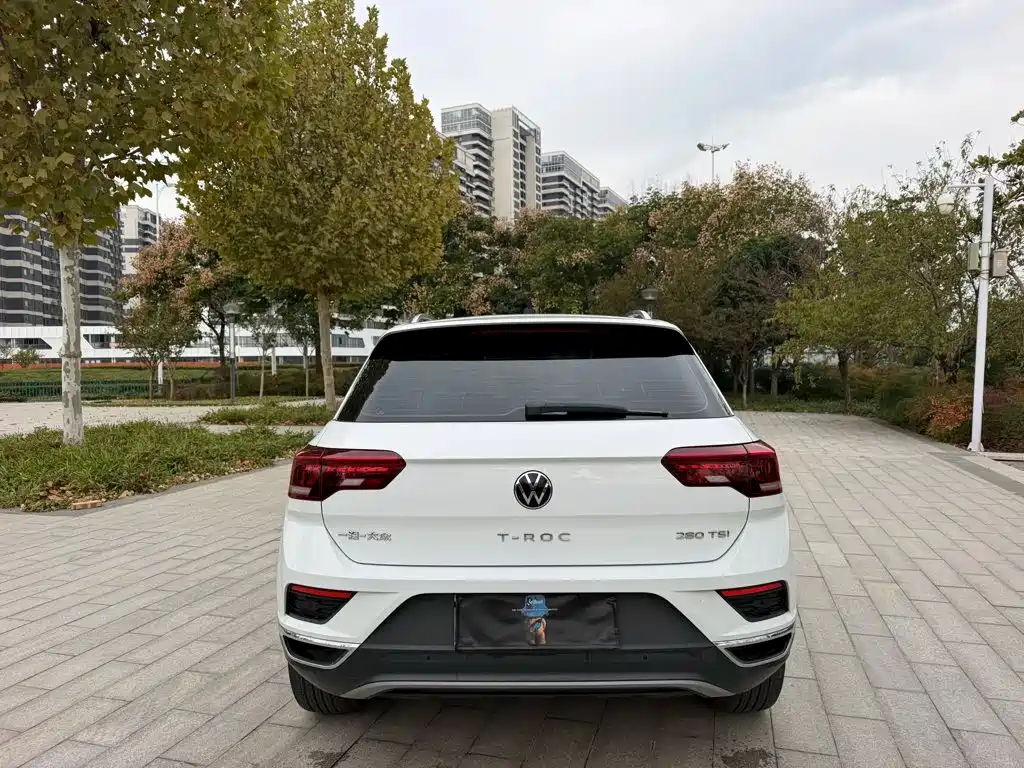 Volkswagen T-Roc 2022 — фото 4