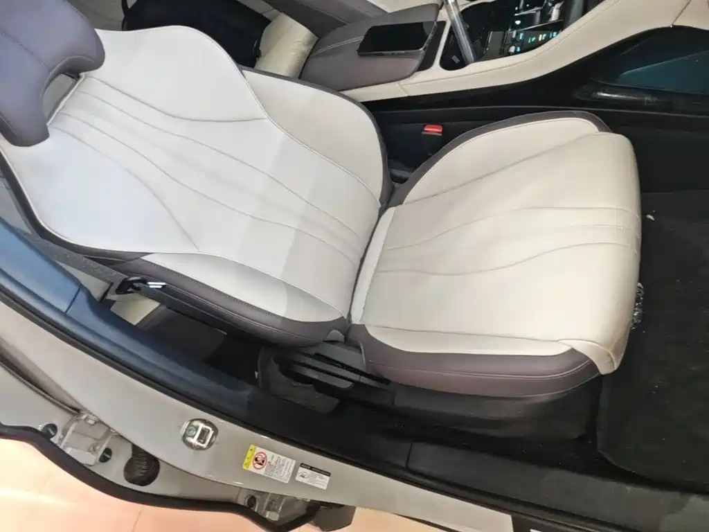 BYD PLUS New Energy — миниатюра 25