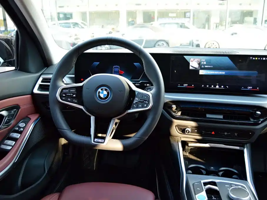 BMW i3 — миниатюра 12