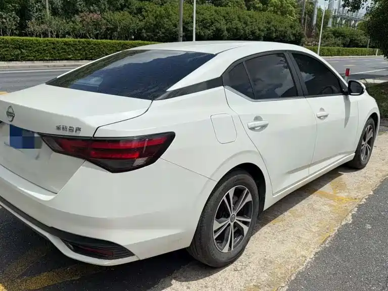 Nissan Sylphy — миниатюра 6