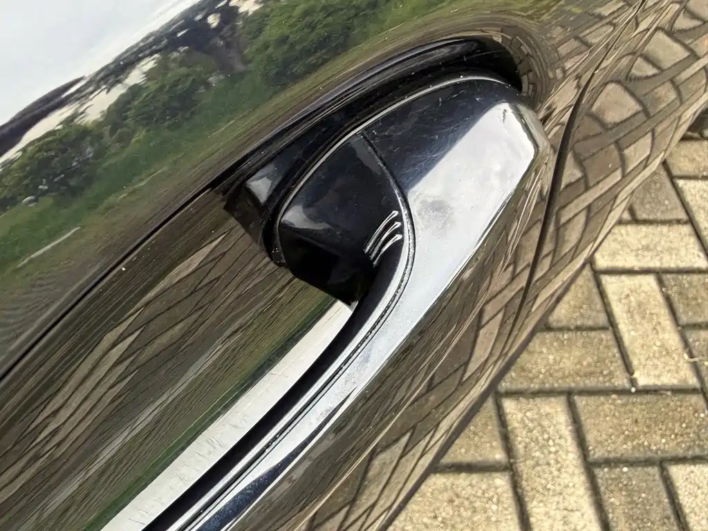 BMW 5 Series — миниатюра 21