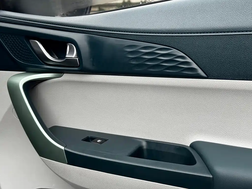 Changan Benben E-Star — миниатюра 7