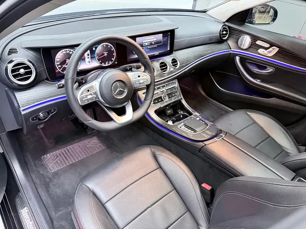 Mercedes-Benz E-Class — миниатюра 8