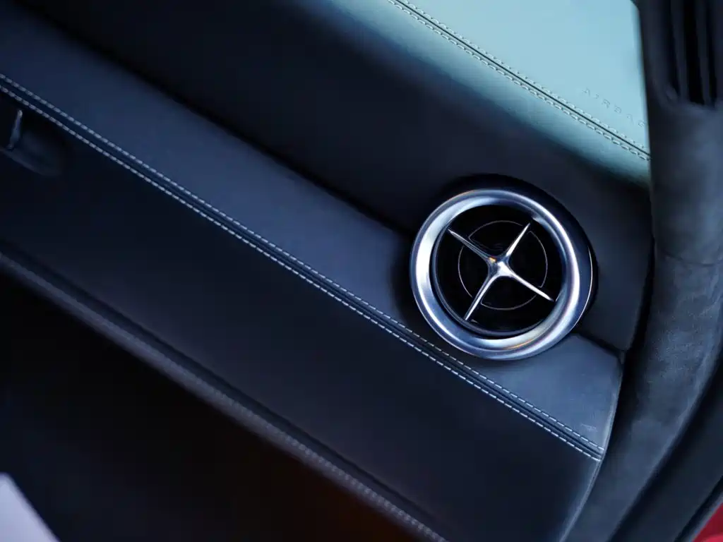 Mercedes-Benz SLS AMG — миниатюра 38