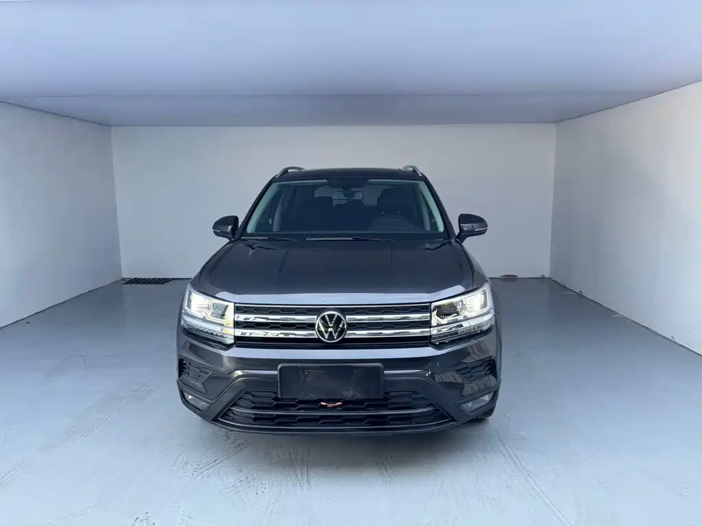 Volkswagen Tharu — миниатюра 2