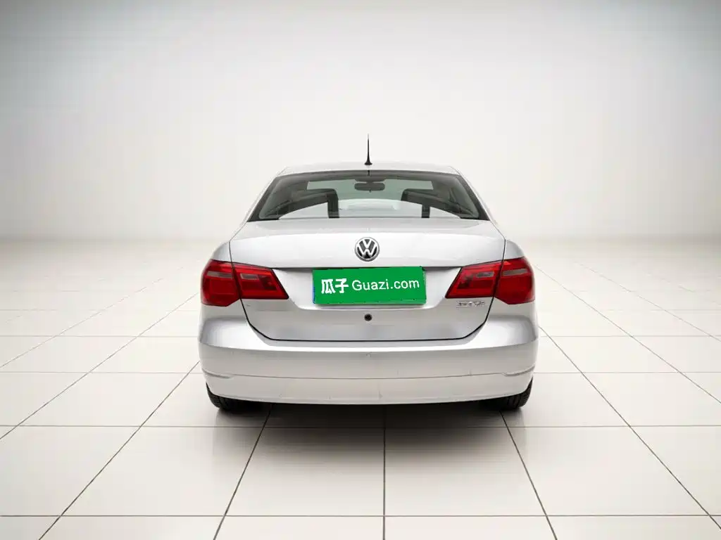 Volkswagen Jetta — миниатюра 5