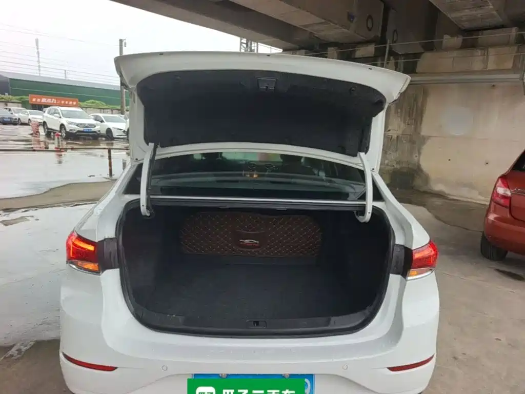 Buick Excelle — миниатюра 19