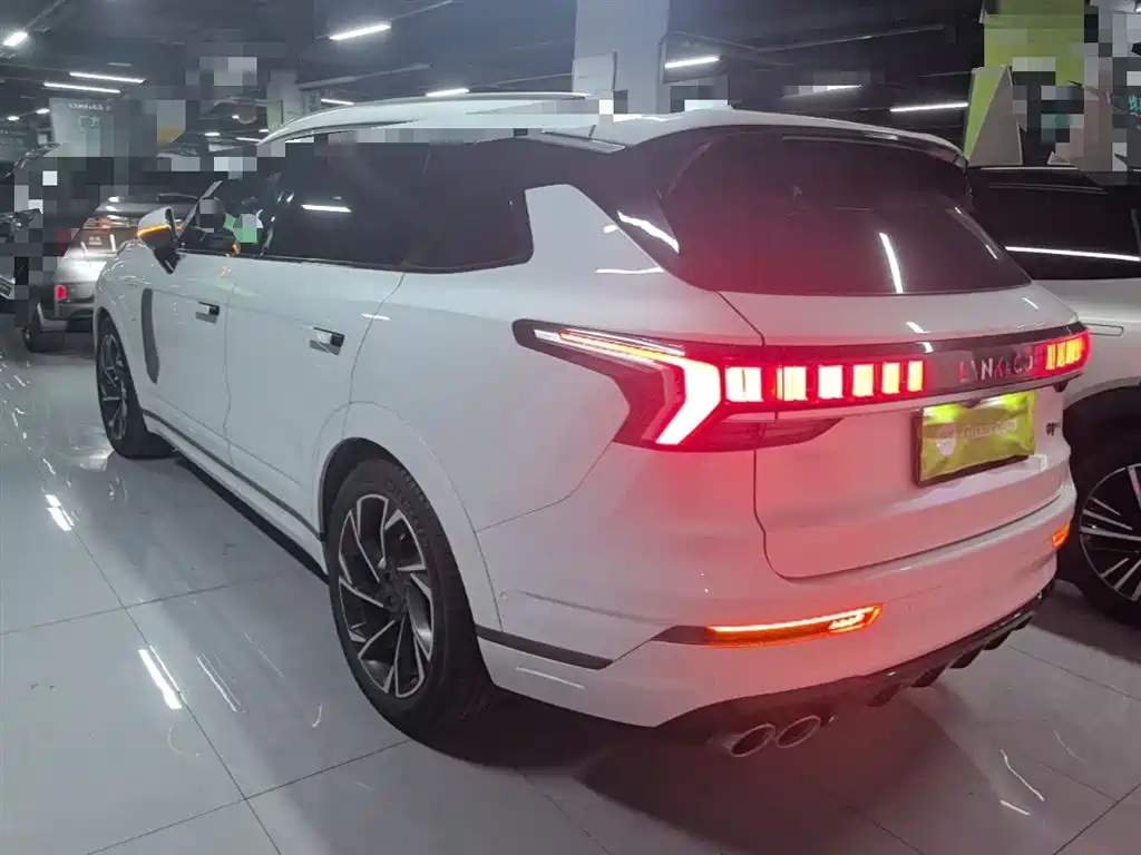Lynk & Co 09 EM-P 2021 2.0T PHEV Ultra мест