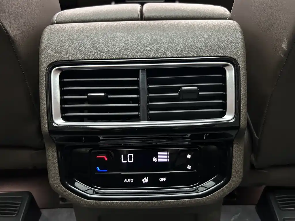 Volkswagen Viloran — миниатюра 21