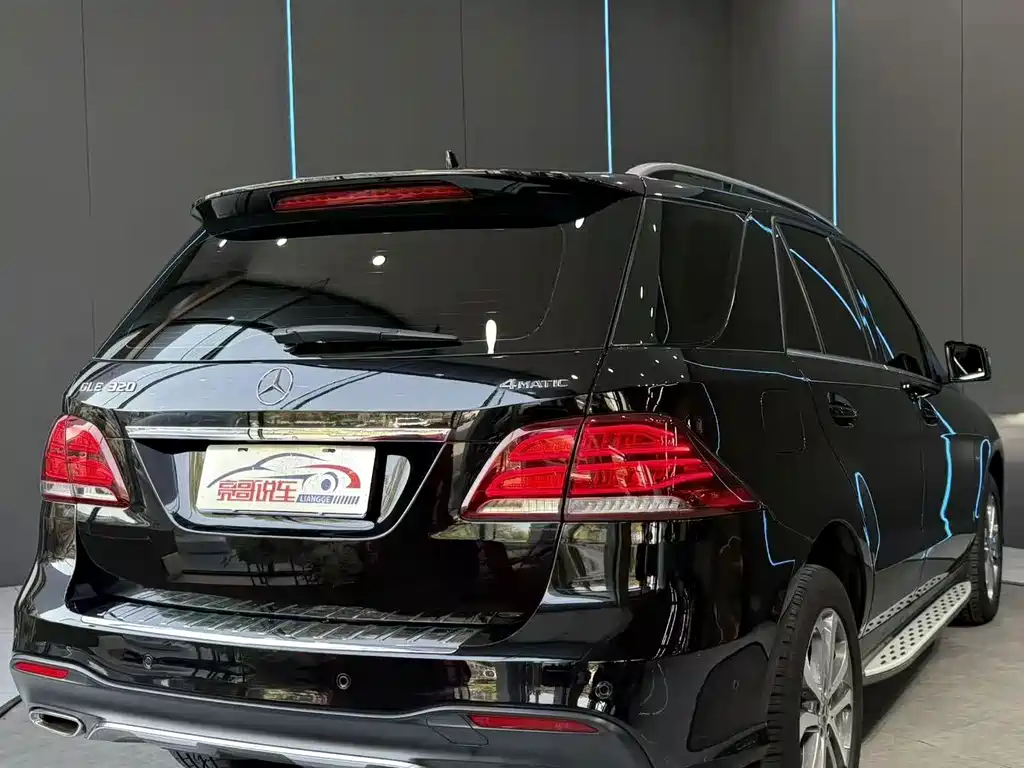 Mercedes-Benz GLE (Import) — миниатюра 6