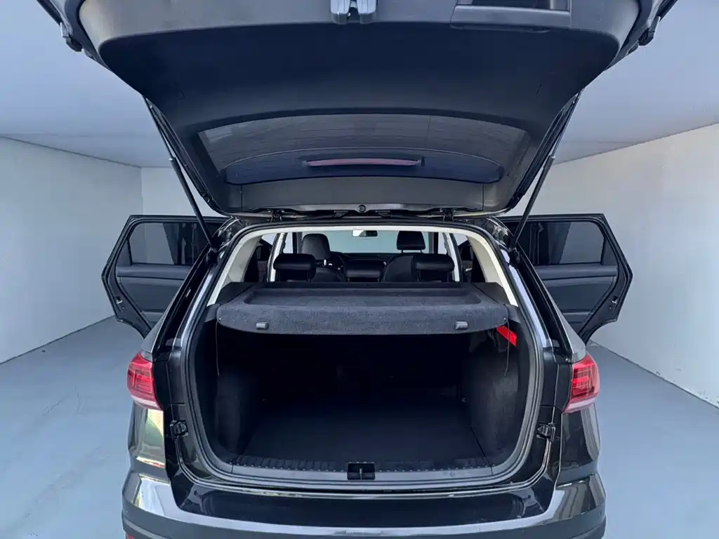 Volkswagen Tharu — миниатюра 7