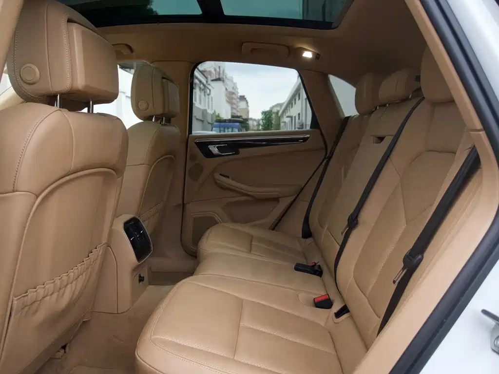 Porsche Macan — миниатюра 17