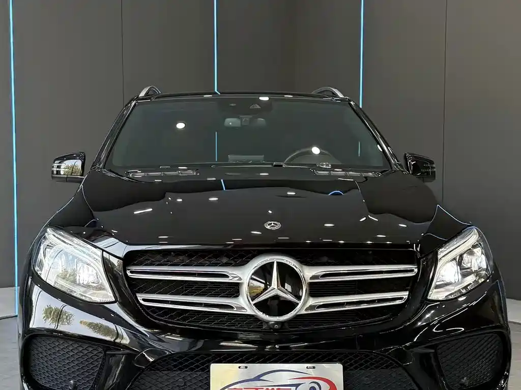 Mercedes-Benz GLE (Import) — миниатюра 2