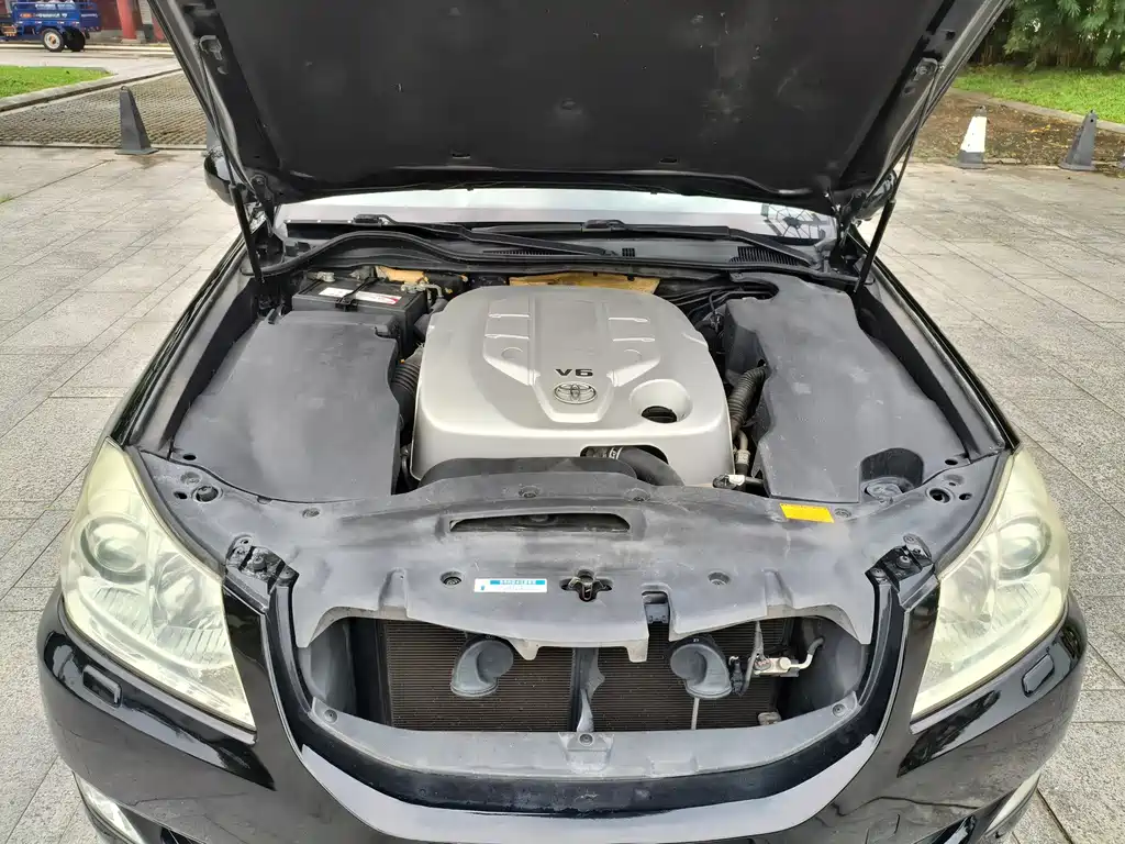 Toyota Crown — миниатюра 19