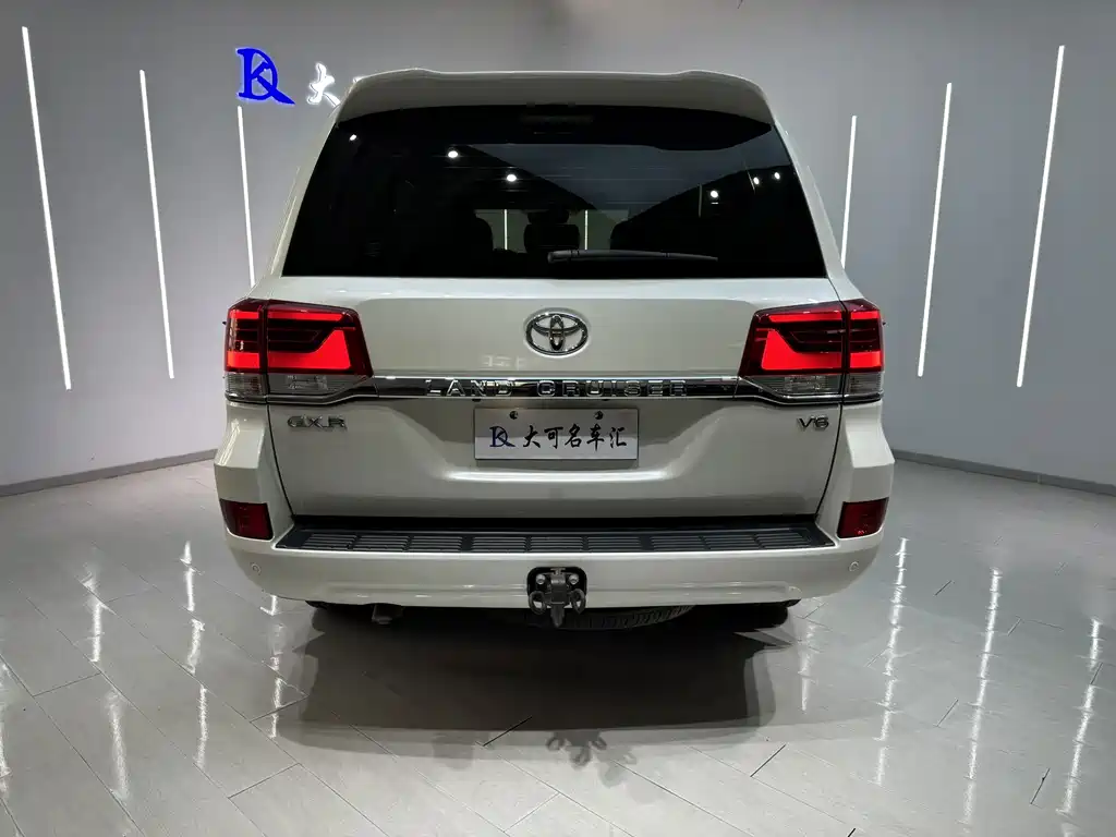 Toyota Land Cruiser — миниатюра 8