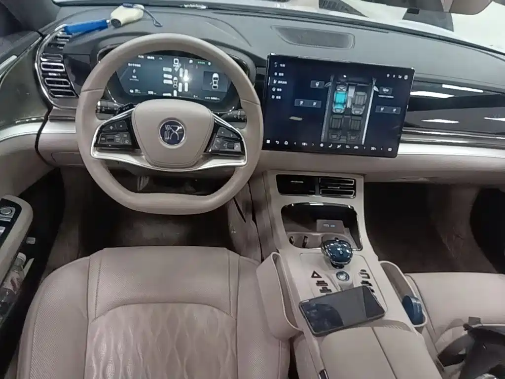 BYD Han — миниатюра 10
