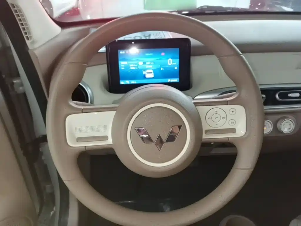 Wuling MINIEV — миниатюра 11