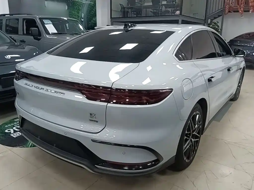 BYD Han — миниатюра 7