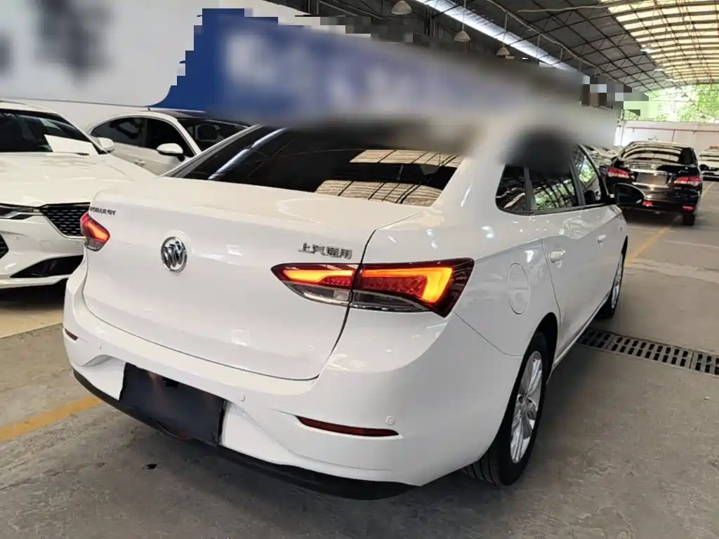 Buick Excelle — миниатюра 7