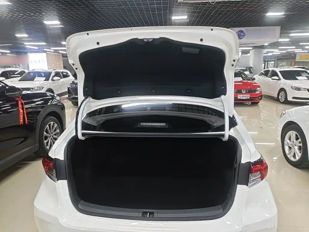 Toyota Corolla — миниатюра 19
