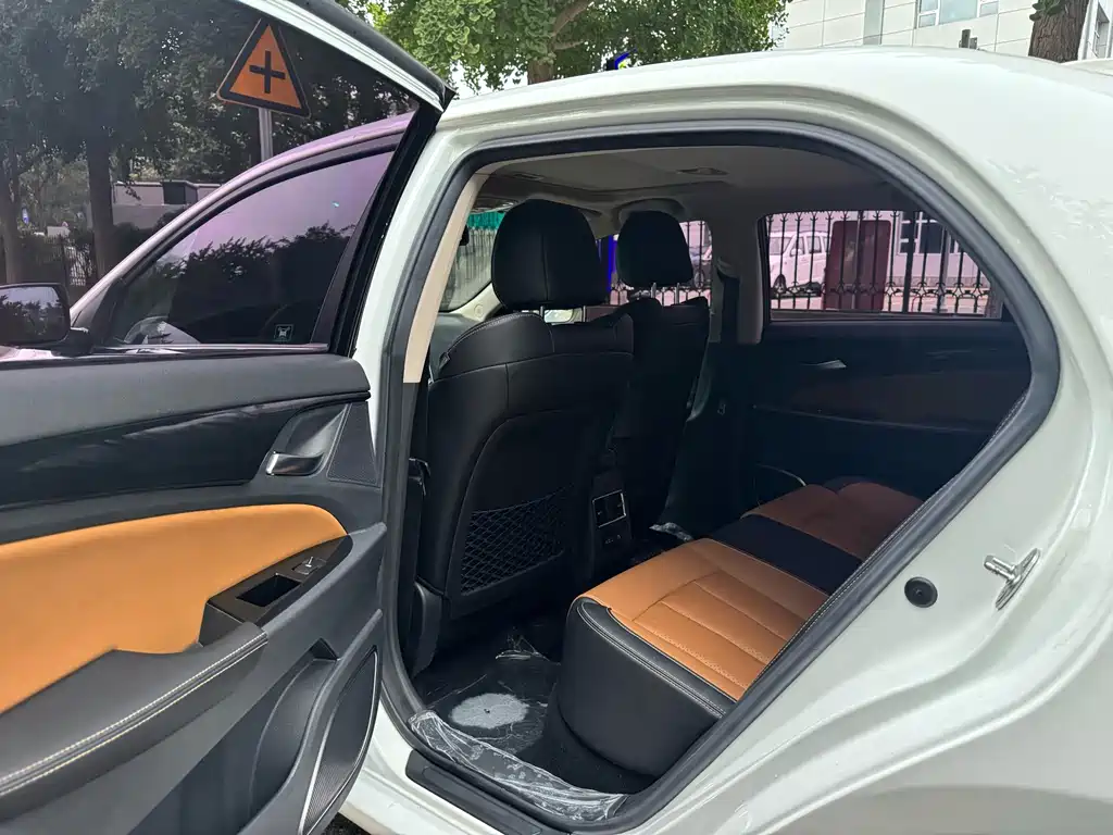 BYD Qin NEV — миниатюра 26