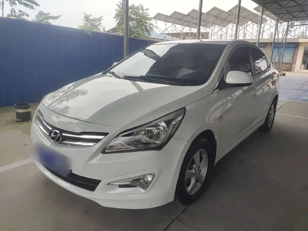 Hyundai Verna — миниатюра 2