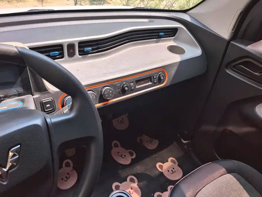Wuling MINIEV — миниатюра 13