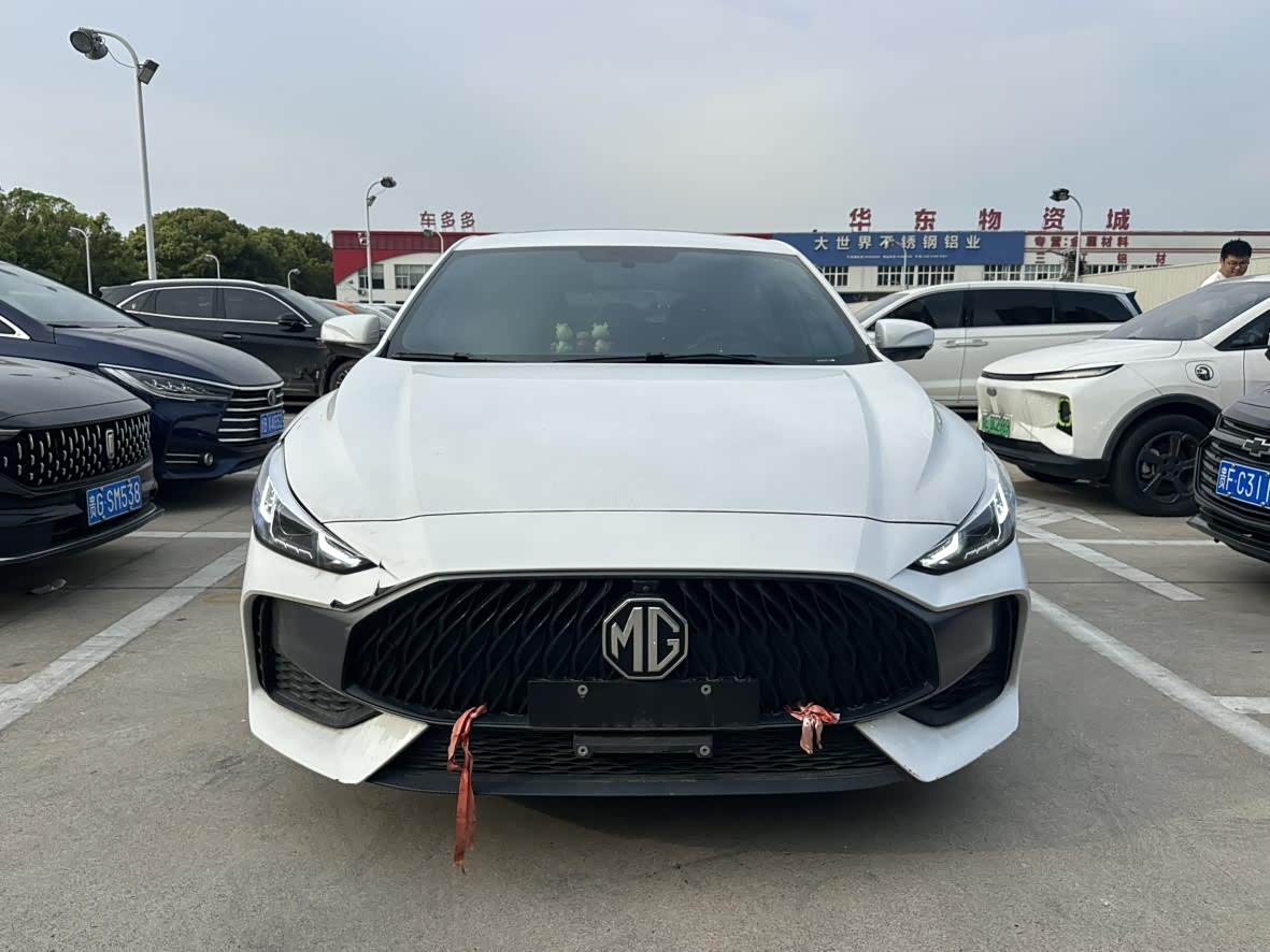 MG MG5 1.5 л 2022 г. Белый, пробег 30000 км