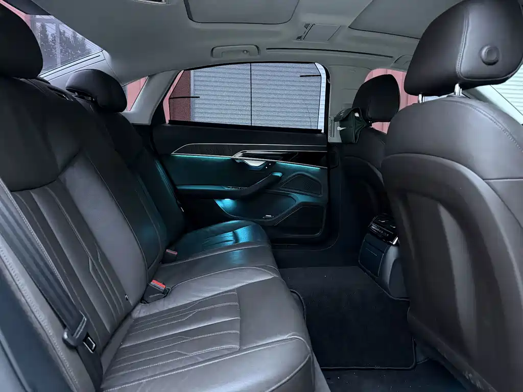 Audi A8 — миниатюра 9