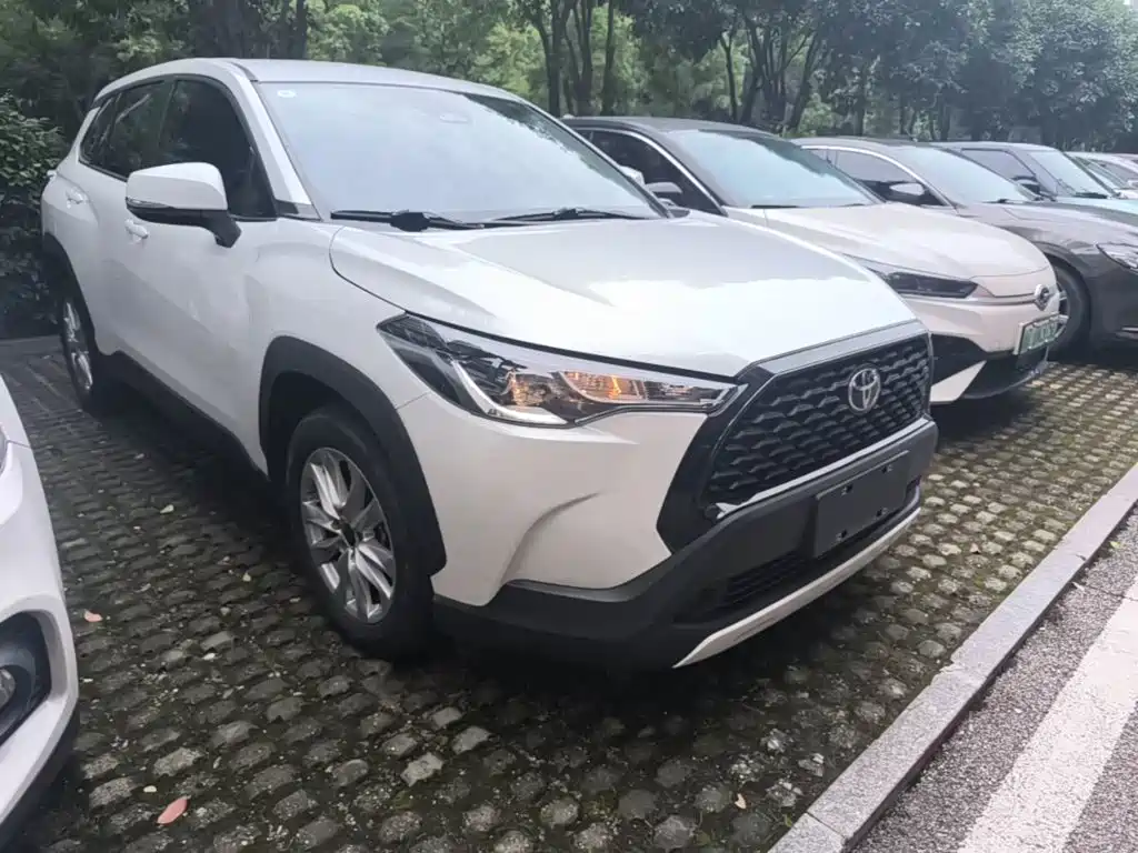 Toyota Corolla Cross — миниатюра 22