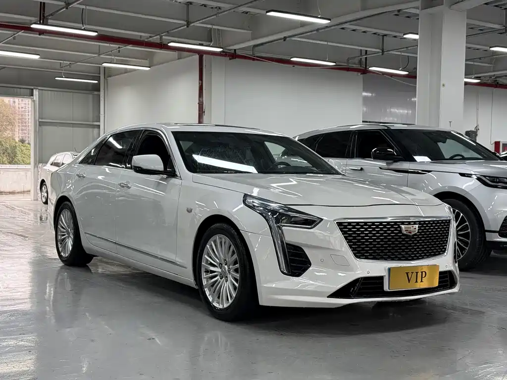 CADILLAC CT6