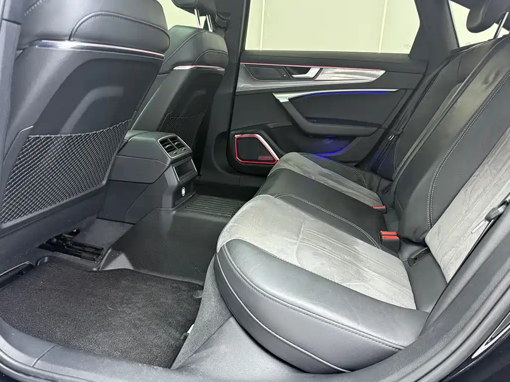 Audi A6L — миниатюра 9