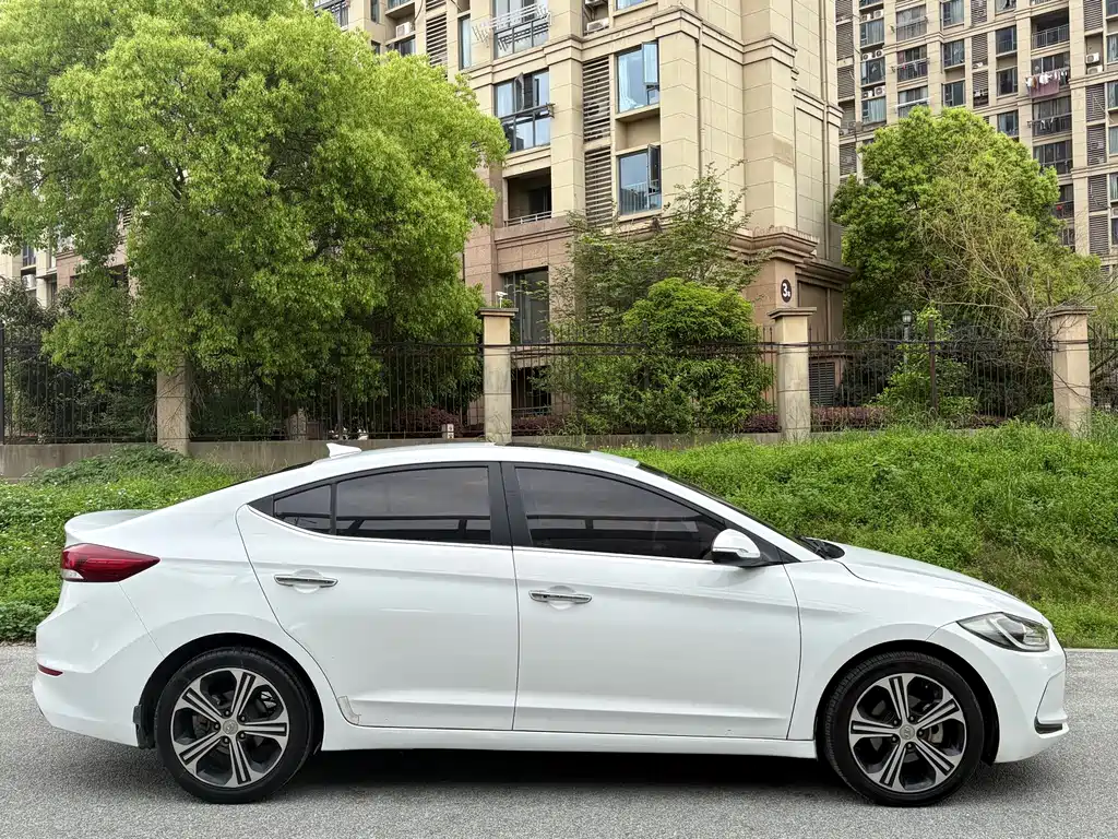 Hyundai Elantra 2018 1.4T DCT
