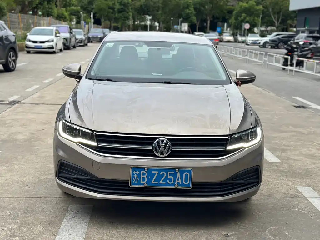 Volkswagen Bora — миниатюра 2