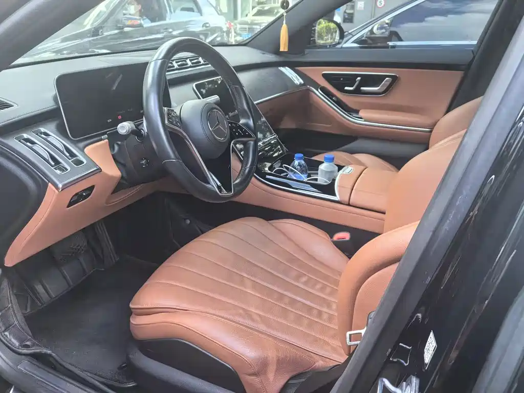 Mercedes-Benz S-Class — миниатюра 12