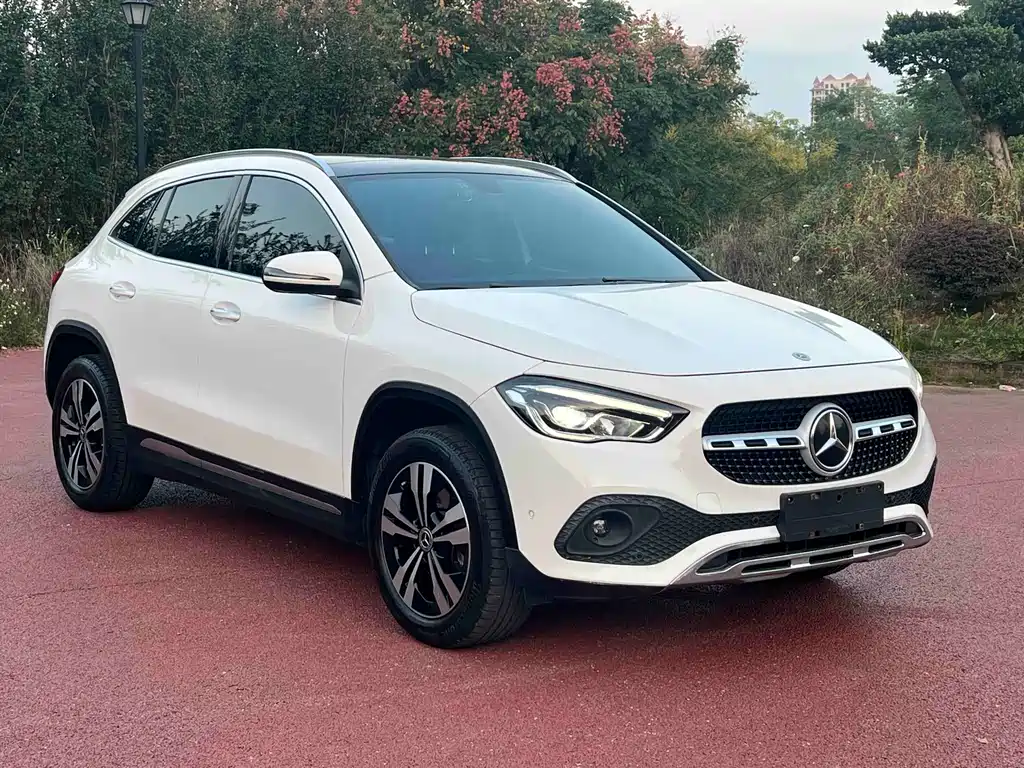 Mercedes-Benz GLA — миниатюра 3