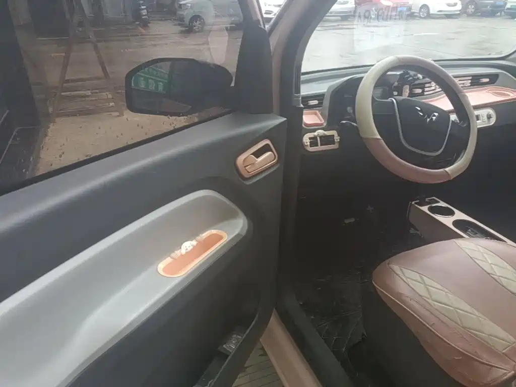 Wuling MINIEV — миниатюра 16