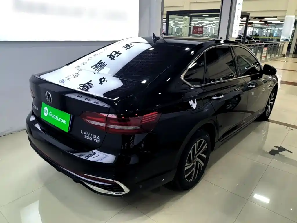 Volkswagen Lavida — миниатюра 7