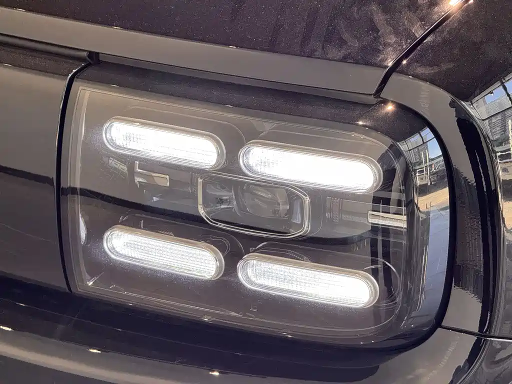 BAOJUN YUE ALSO PLUS