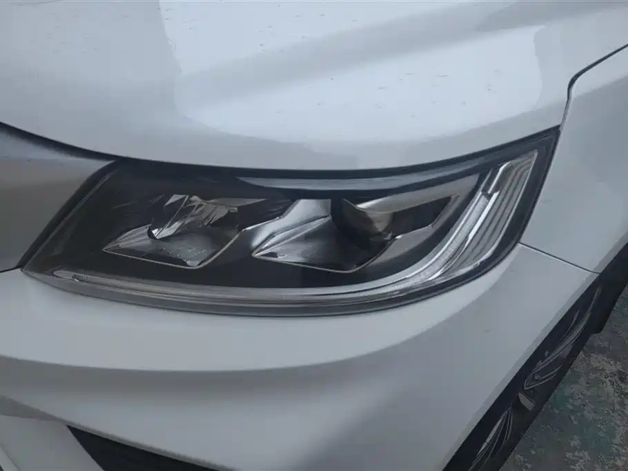 GEELY AUTOMOBILE VISION X6