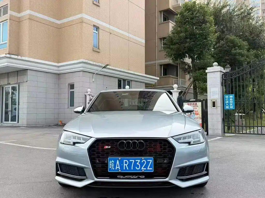 Audi S4 — миниатюра 2