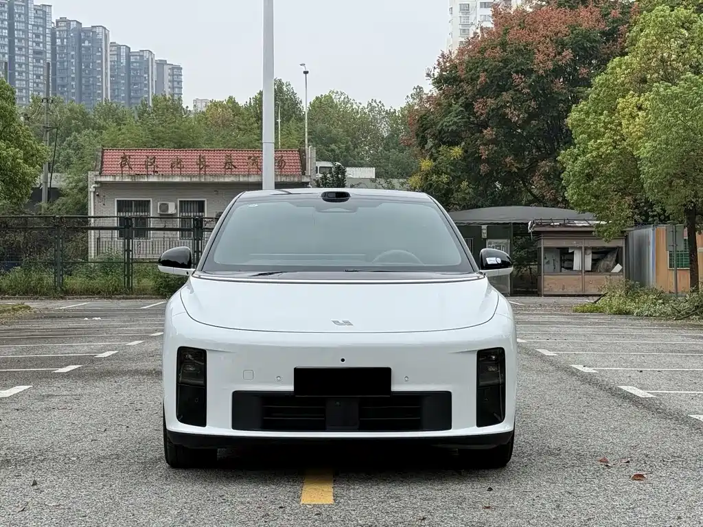 Li Auto i6 — фотографии объявления, Фото 3
